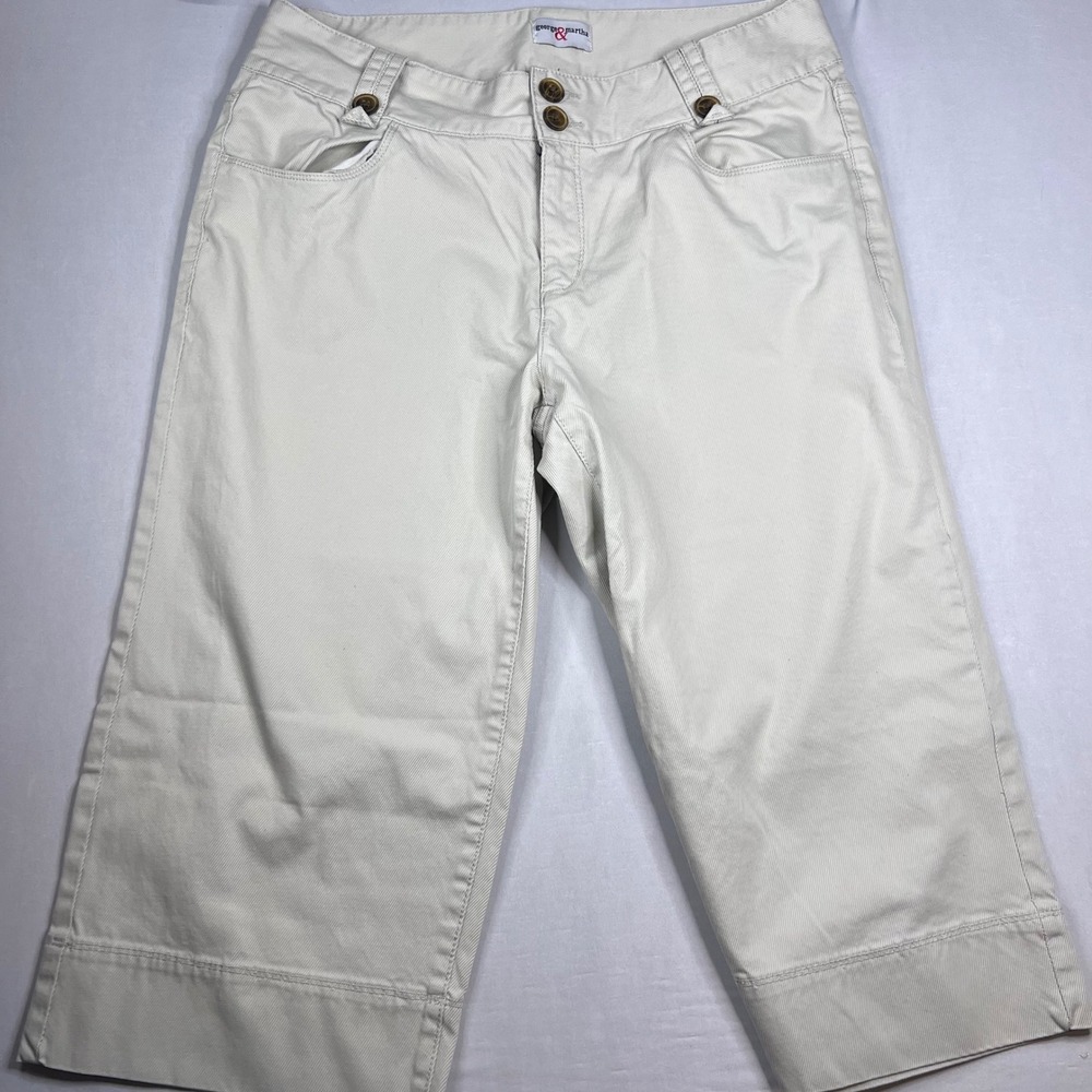 George & Martha Womens Cream Capris | Size 16